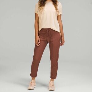 Lululemon Dance Studio Mid-Rise Crop 25" in Ancient Copper Size 12